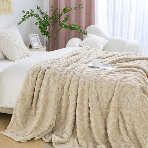 Cozy Fleece Throw Blanket by Aganear - Warm & Soft Comfort - DIY Builder's Hub